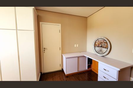 Casa de condomínio à venda com 412m², 6 quartos e 4 vagasQuarto 5