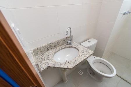 Apartamento à venda com 44m², 2 quartos e sem vaga Apartamento à venda com 44m², 2 quartos e sem vagaBanheiro da Suíte