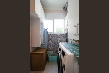 Apartamento à venda com 86m², 2 quartos e 1 vagaÁrea de Serviço