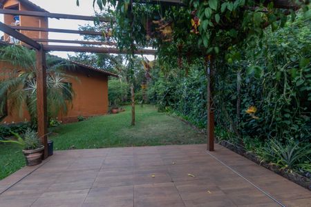 Casa de condomínio à venda com 595m², 4 quartos e 6 vagasÁrea externa