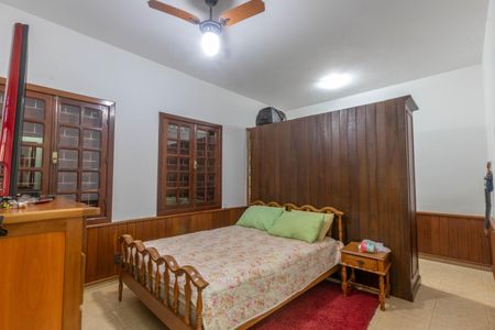 Casa de condomínio à venda com 595m², 4 quartos e 6 vagasSuíte 2
