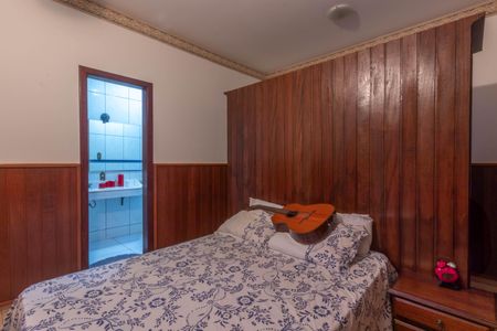 Casa de condomínio à venda com 595m², 4 quartos e 6 vagasSuíte 4