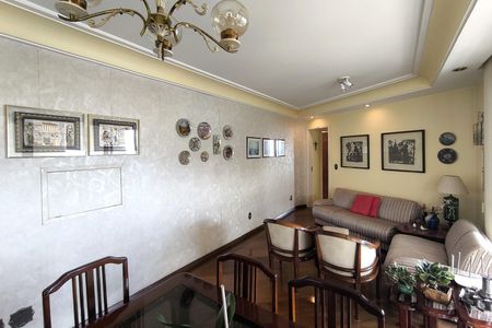 Apartamento à venda com 190m², 3 quartos e 2 vagas Apartamento à venda com 190m², 3 quartos e 2 vagasSala