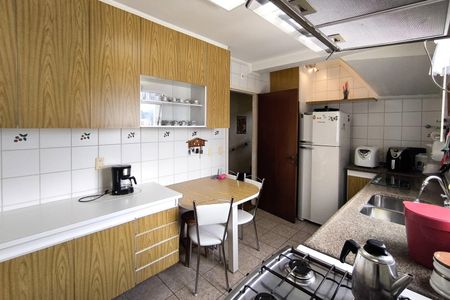 Apartamento à venda com 190m², 3 quartos e 2 vagas Apartamento à venda com 190m², 3 quartos e 2 vagasCozinha