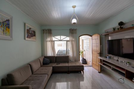 Casa à venda com 150m², 2 quartos e 1 vaga Casa à venda com 150m², 2 quartos e 1 vagaSala de estar