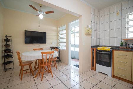 Casa de condomínio à venda com 198m², 3 quartos e 2 vagasCozinha