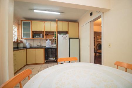 Casa de condomínio à venda com 198m², 3 quartos e 2 vagasCozinha