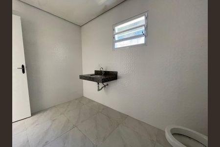 Casa à venda com 300m², 4 quartos e 2 vagas Casa à venda com 300m², 4 quartos e 2 vagasBanheiro 3