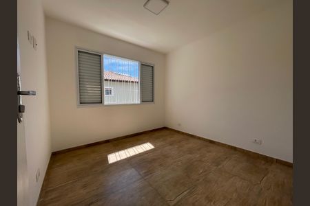 Casa à venda com 300m², 4 quartos e 2 vagas Casa à venda com 300m², 4 quartos e 2 vagasCloset - Quarto 2