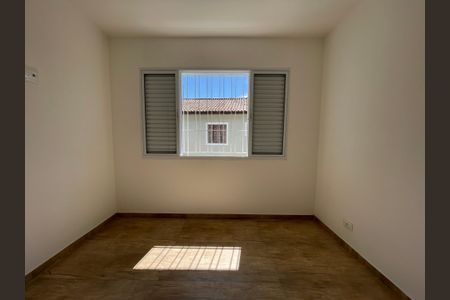 Casa à venda com 300m², 4 quartos e 2 vagas Casa à venda com 300m², 4 quartos e 2 vagasQuarto 3