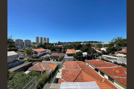 Casa à venda com 300m², 4 quartos e 2 vagas Casa à venda com 300m², 4 quartos e 2 vagasVista