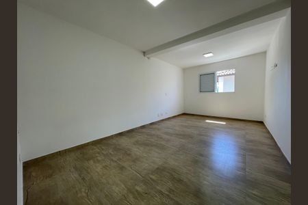 Casa à venda com 300m², 4 quartos e 2 vagas Casa à venda com 300m², 4 quartos e 2 vagasQuarto