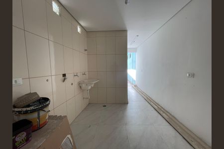 Casa à venda com 300m², 4 quartos e 2 vagas Casa à venda com 300m², 4 quartos e 2 vagasLavanderia