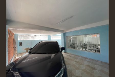 Casa à venda com 300m², 4 quartos e 2 vagas Casa à venda com 300m², 4 quartos e 2 vagasGaragem