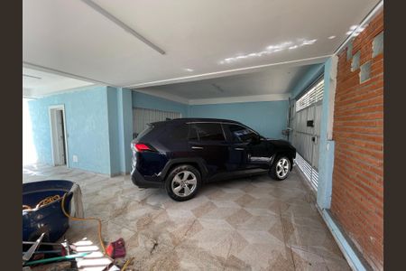 Casa à venda com 300m², 4 quartos e 2 vagas Casa à venda com 300m², 4 quartos e 2 vagasGaragem