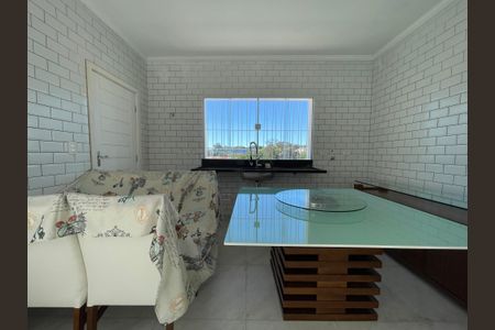 Casa à venda com 300m², 4 quartos e 2 vagas Casa à venda com 300m², 4 quartos e 2 vagasCozinha