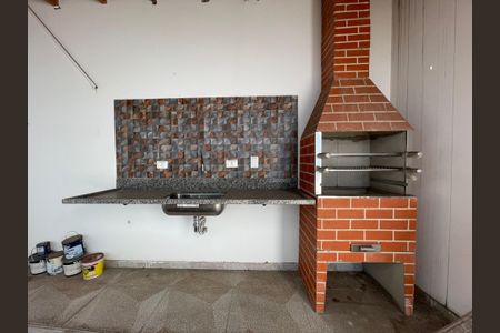 Casa à venda com 300m², 4 quartos e 2 vagas Casa à venda com 300m², 4 quartos e 2 vagasChurrasqueira