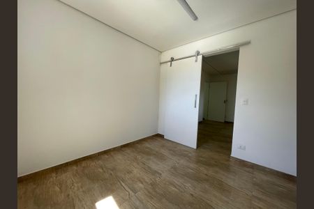 Casa à venda com 300m², 4 quartos e 2 vagas Casa à venda com 300m², 4 quartos e 2 vagasCloset - Quarto 2