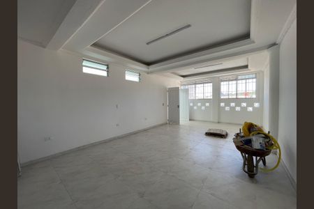 Casa à venda com 300m², 4 quartos e 2 vagas Casa à venda com 300m², 4 quartos e 2 vagasSala 2