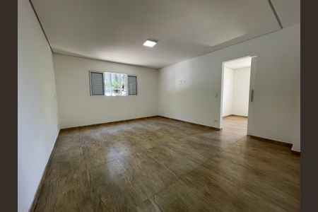 Casa à venda com 300m², 4 quartos e 2 vagas Casa à venda com 300m², 4 quartos e 2 vagasQuarto 2