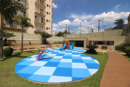 Apartamento à venda com 55m², 2 quartos e 2 vagasÁrea Comum - Playground