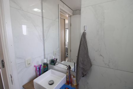 Apartamento à venda com 55m², 2 quartos e 2 vagasQuarto 1 - Banheiro