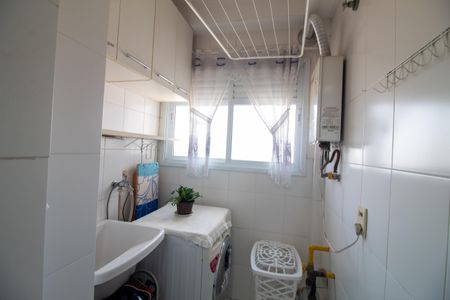 Apartamento à venda com 83m², 3 quartos e 2 vagas Apartamento à venda com 83m², 3 quartos e 2 vagasÁrea de Serviço