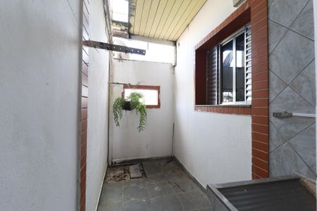 Casa para alugar com 40m², 1 quarto e sem vagaÁrea de serviço