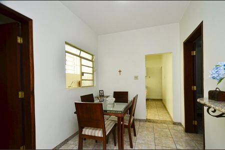 Casa à venda com 257m², 3 quartos e 1 vagaSala de jantar