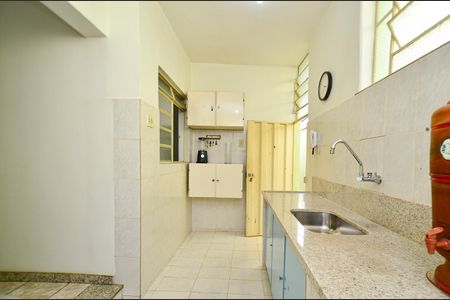 Casa à venda com 257m², 3 quartos e 1 vagaCozinha casa principal