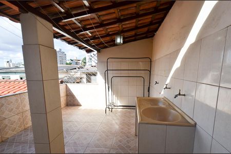 Casa à venda com 257m², 3 quartos e 1 vagaArea serviço Edicula2