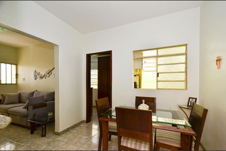 Casa à venda com 257m², 3 quartos e 1 vagaSala de jantar