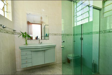 Casa à venda com 257m², 3 quartos e 1 vagaBanheiro social