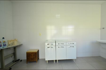 Casa à venda com 257m², 3 quartos e 1 vagaLavanderia