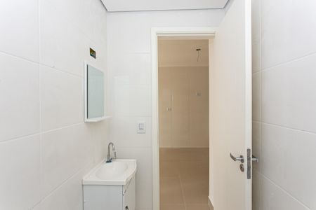 Apartamento para alugar com 39m², 2 quartos e sem vaga Apartamento para alugar com 39m², 2 quartos e sem vagaBanheiro