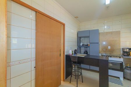 Casa à venda com 148m², 4 quartos e 2 vagas Casa à venda com 148m², 4 quartos e 2 vagasCozinha