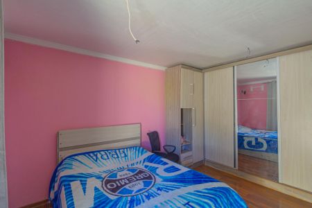 Casa à venda com 148m², 4 quartos e 2 vagas Casa à venda com 148m², 4 quartos e 2 vagasv