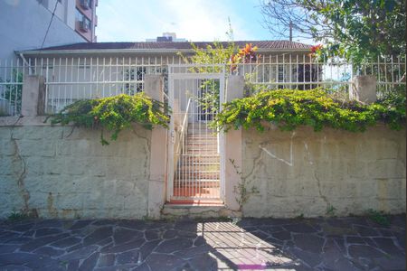 Casa à venda com 350m², 2 quartos e 2 vagasFachada