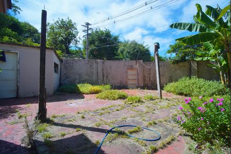 Casa à venda com 350m², 2 quartos e 2 vagasQuintal