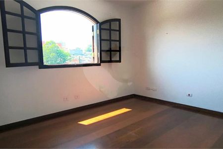 Casa à venda com 202m², 3 quartos e 2 vagas