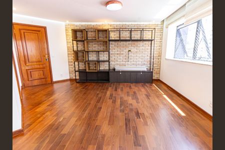 Apartamento à venda com 102m², 3 quartos e 2 vagas Apartamento à venda com 102m², 3 quartos e 2 vagasSala