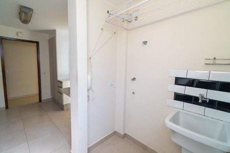 Apartamento à venda com 58m², 2 quartos e 2 vagasÁrea de Serviço