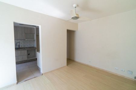 Apartamento à venda com 58m², 2 quartos e 2 vagasSala