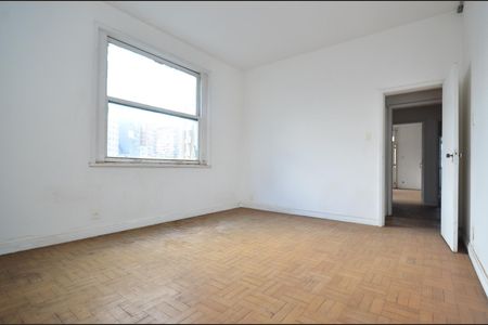 Apartamento à venda com 133m², 3 quartos e sem vagaQuarto1