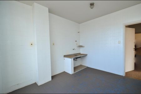 Apartamento à venda com 133m², 3 quartos e sem vagaCozinha