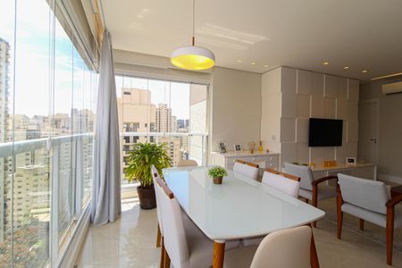 Apartamento para alugar com 75m², 2 quartos e 2 vagas Apartamento para alugar com 75m², 2 quartos e 2 vagasVaranda
