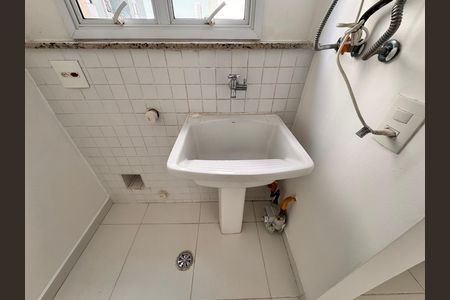 Apartamento para alugar com 80m², 3 quartos e 2 vagas Apartamento para alugar com 80m², 3 quartos e 2 vagasLavanderia