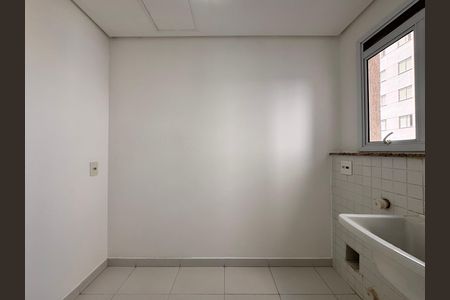 Apartamento para alugar com 80m², 3 quartos e 2 vagas Apartamento para alugar com 80m², 3 quartos e 2 vagasLavanderia