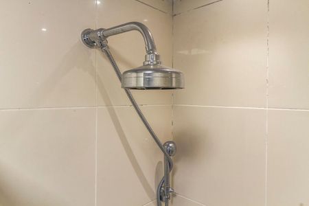 Apartamento à venda com 151m², 3 quartos e 2 vagas Apartamento à venda com 151m², 3 quartos e 2 vagasBanheiro da Suíte 1