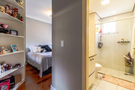 Apartamento à venda com 151m², 3 quartos e 2 vagas Apartamento à venda com 151m², 3 quartos e 2 vagasSuíte 2